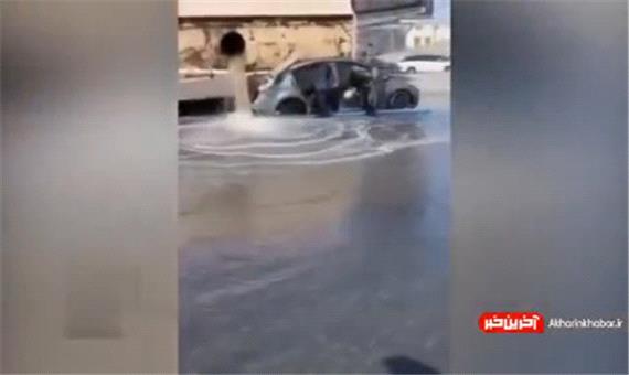مخزن آب 3 ماشین را در عربستان سعودی خرد کرد!