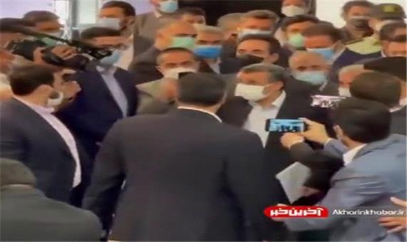 ثبت نام احمدی نژاد برای انتخابات ریاست جمهوری