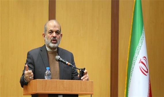وزیر کشور: نقش سازنده زنان ایرانی در عرصه‌های توسعه کشور لایق تحسین است